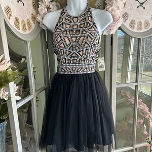Junior’s Blondie Nites Black Halter Mini Party Prom Dress Sparkly Tulle Sz 7 NWT